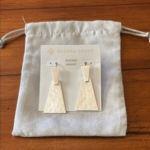 Kendra Scott Featherweight Earrings
